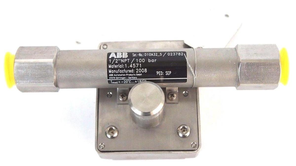 Used NEW ABB D10A32-5 FLOWMETER 1/2" NPT ORDER NO. 240144761/X022 D10A325