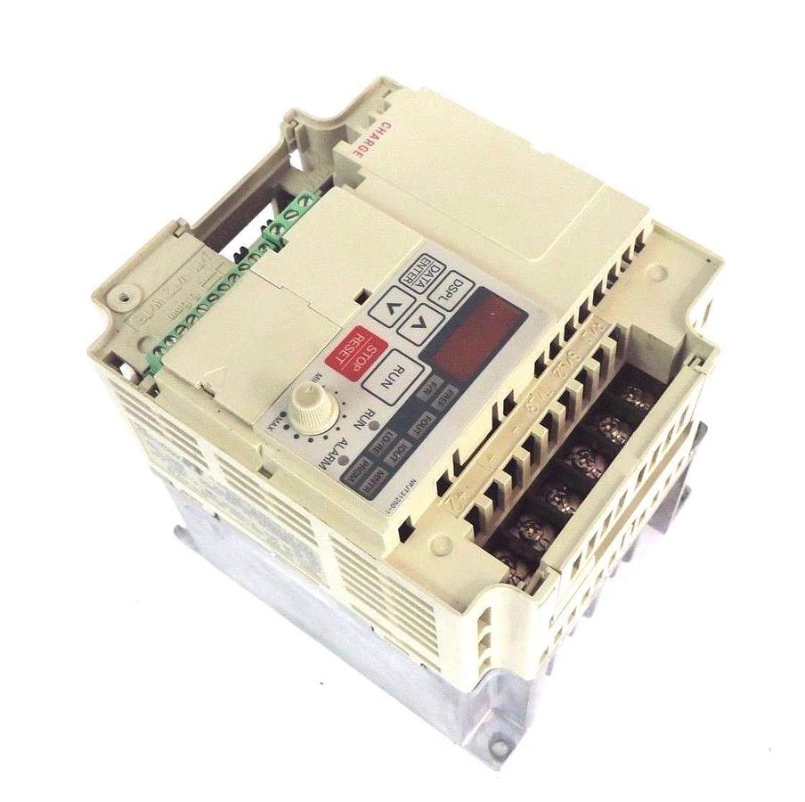Used MAGNETEK JDB003 2HP DRIVE 3.4AMP, 460VAC, 3PHASE, 50/60HZ, 380-460V, 4.7A, 40P70