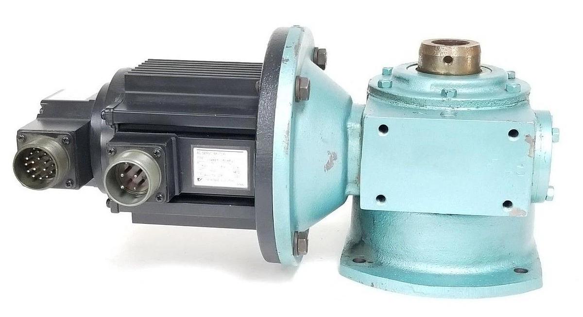 Used YASKAWA USAREM-05CHP21 SERVO MOTOR W/ UTOPI-150VA ENCODER, 3192-MF-2-058 REDUCER