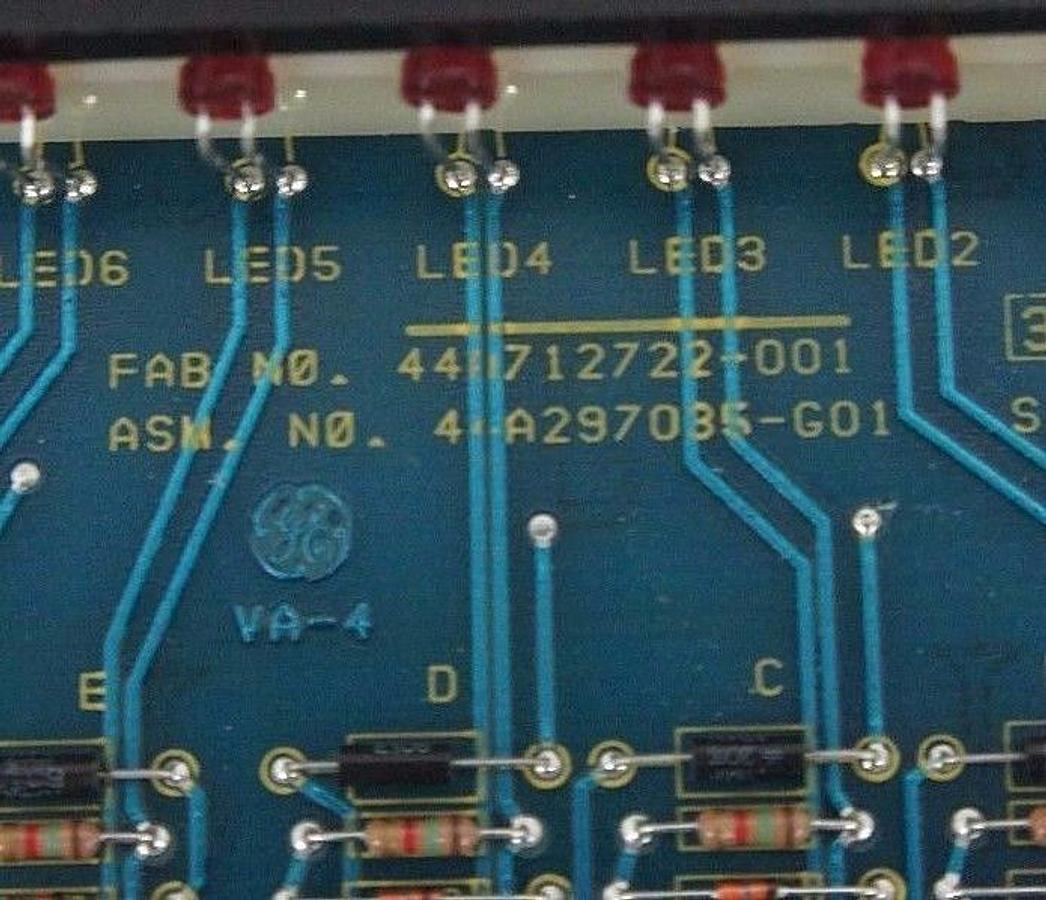 Used NIB GENERAL ELECTRIC IC600YB804A 115 AC-DC INPUT MODULE W/ IC600FP804A FACEPLATE