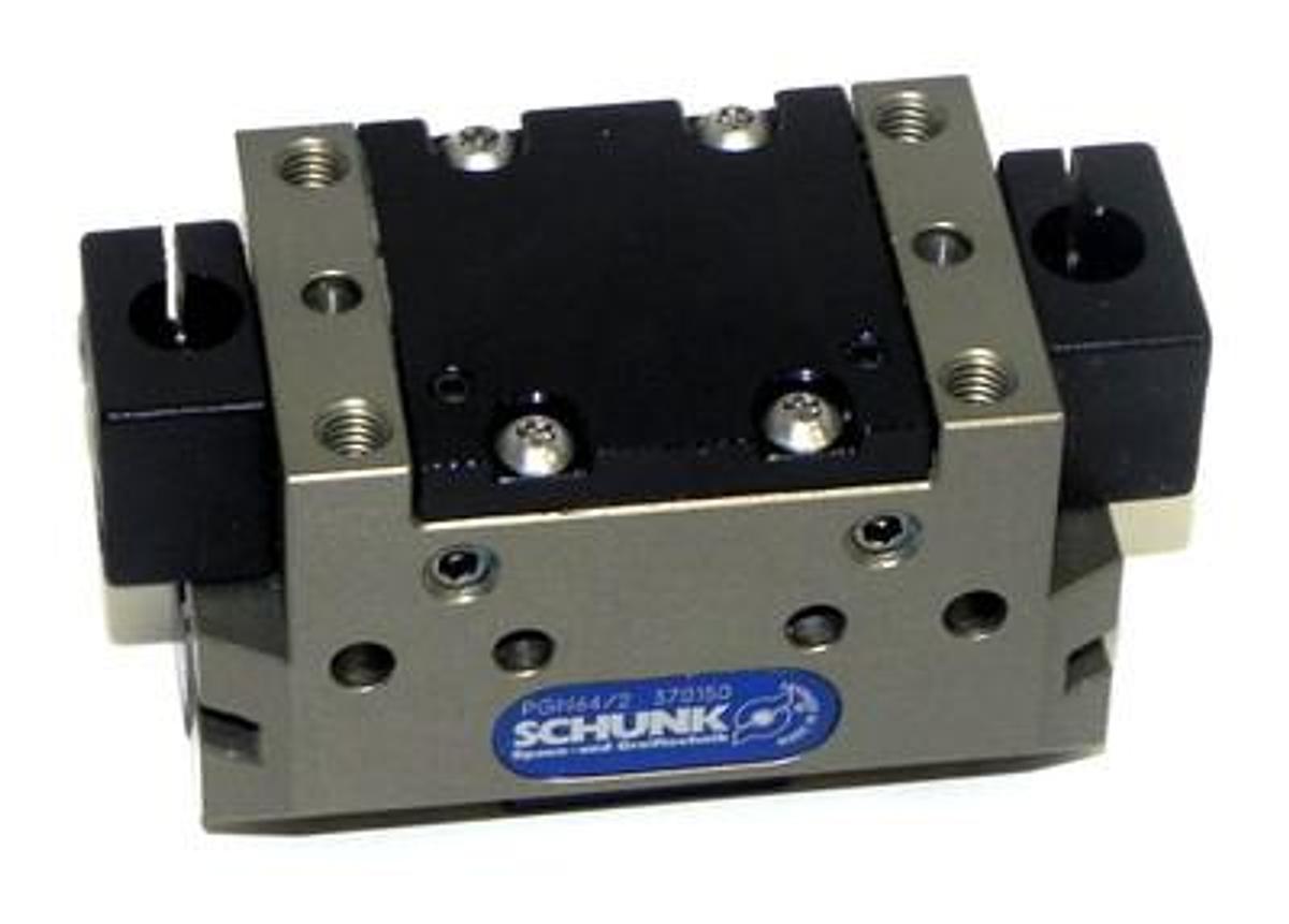Used NEW SCHUNK PGN64/2 370150 GRIPPER PGN642