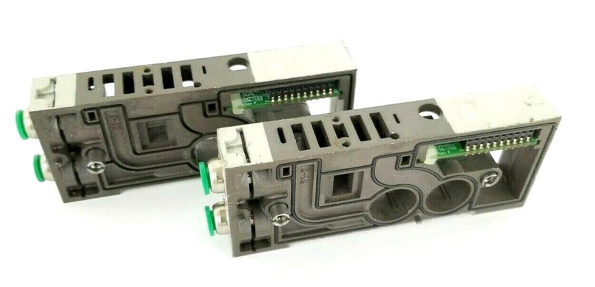 Used LOT OF 2 NUMATICS 006-207 MANIFOLD VALVES W/ 256-152 BOARDS