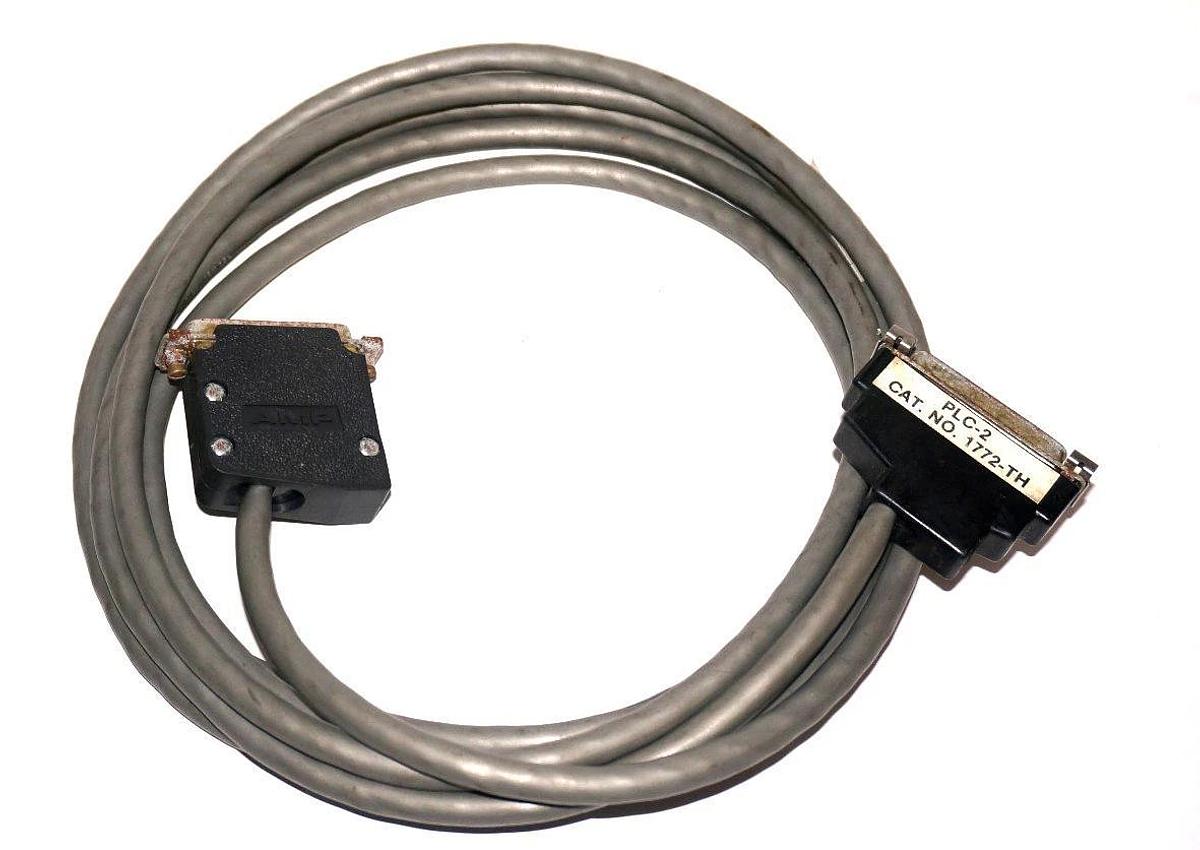 Used ALLEN BRADLEY 1772-TH CASSETTE RECODER CABLE W/ POWER CABLE,CASE,AND KEYS 1772TH