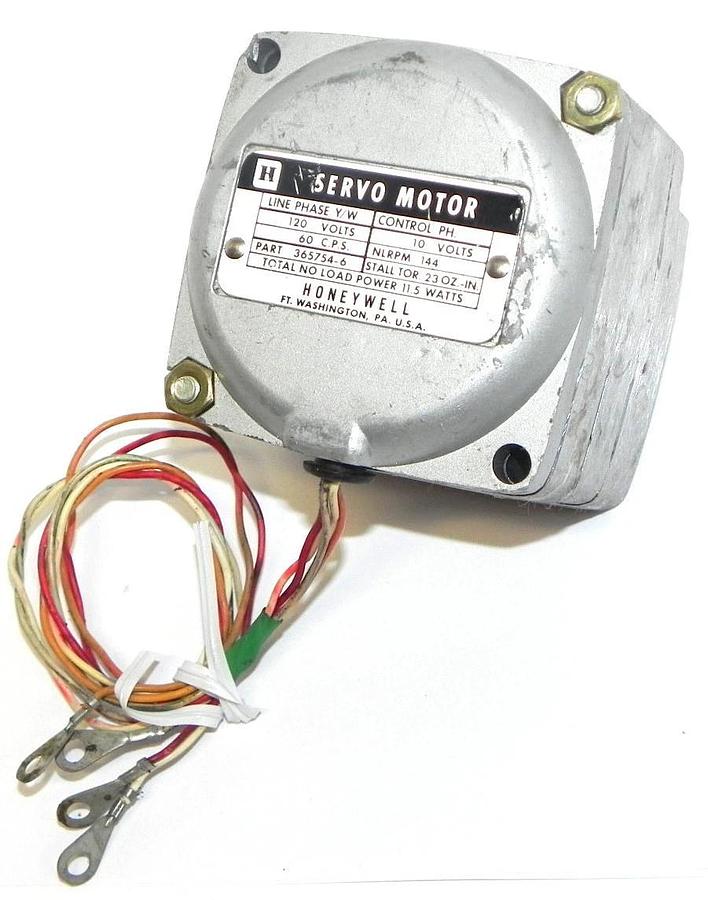 Used HONEYWELL 365754-6 SERVO MOTOR 3657546, 120V 60CPS 11.5W GEAR RATIO 10:1