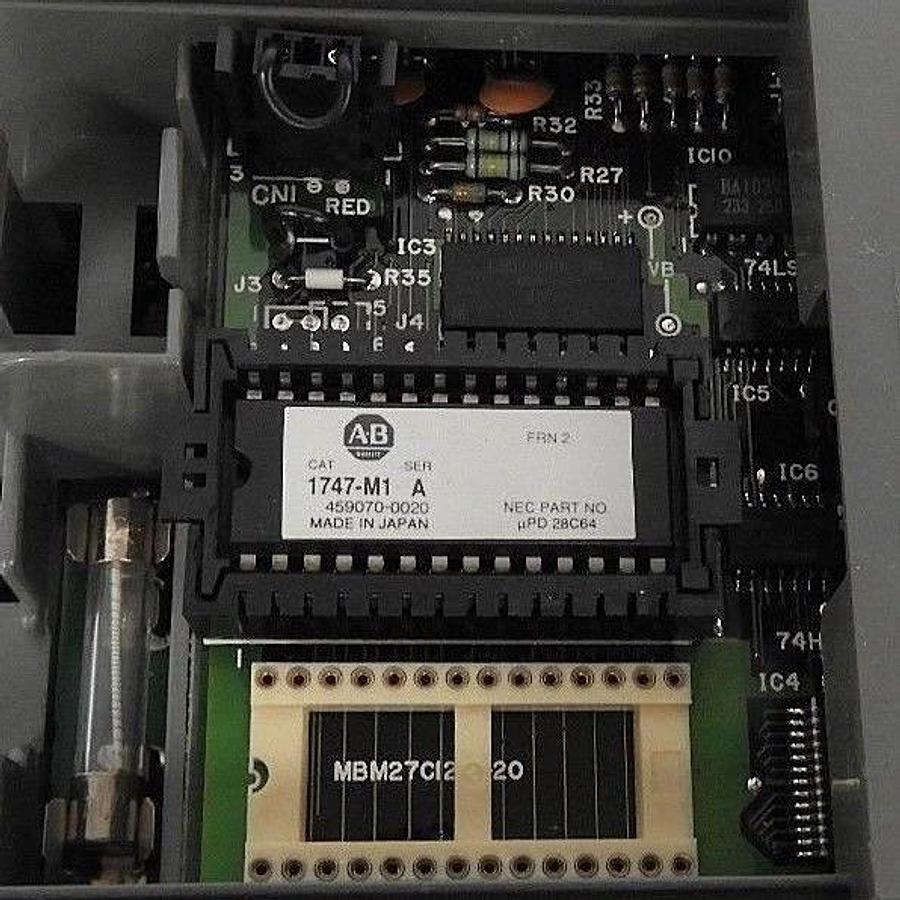 Used ALLEN BRADLEY 1747-L20B PROCESSOR UNIT 1747L20B SLC 500 520 I/O SER. B, FRN. 6