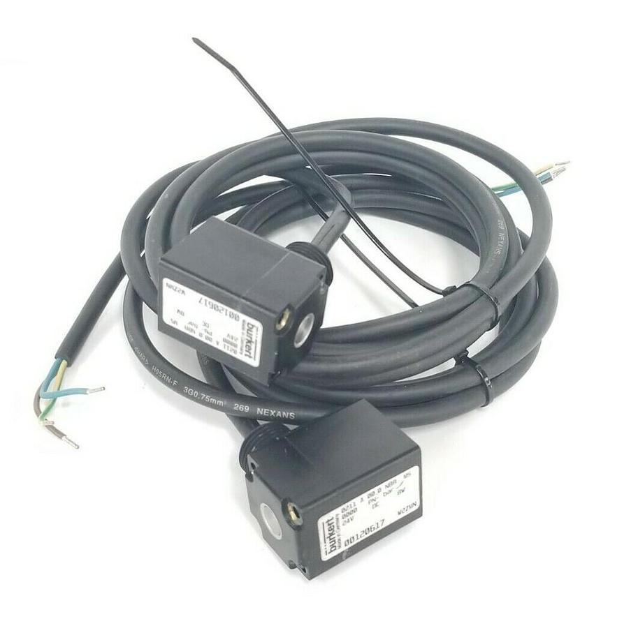 Used LOT OF 2 BURKERT 00120617 SOLENOID VALVE CONTROL HEADS 0211 A 00,0 NBR MS, 8W, 2