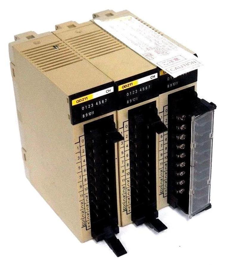 Refurbished REPAIRED OMRON C200H-OD211 OUTPUT UNIT 24VDC 0.3A 2A/UNIT - LOT OF 3