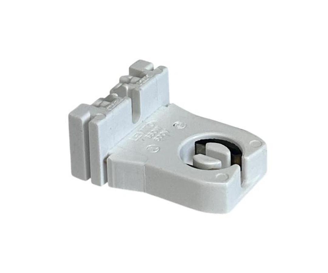 7 LEVITON 13351-D / 13351D FLUORESCENT LAMPHOLDERS WHITE 660W 600V NSMP