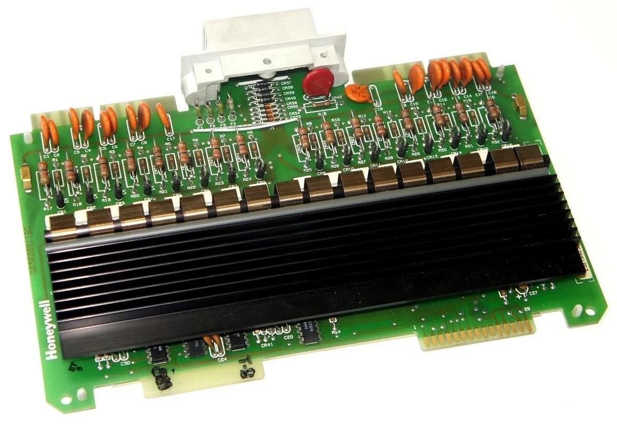 Used HONEYWELL 621-6550R OUTPUT MODULE 24VDC W/O WIRING HARNESS 6216550R