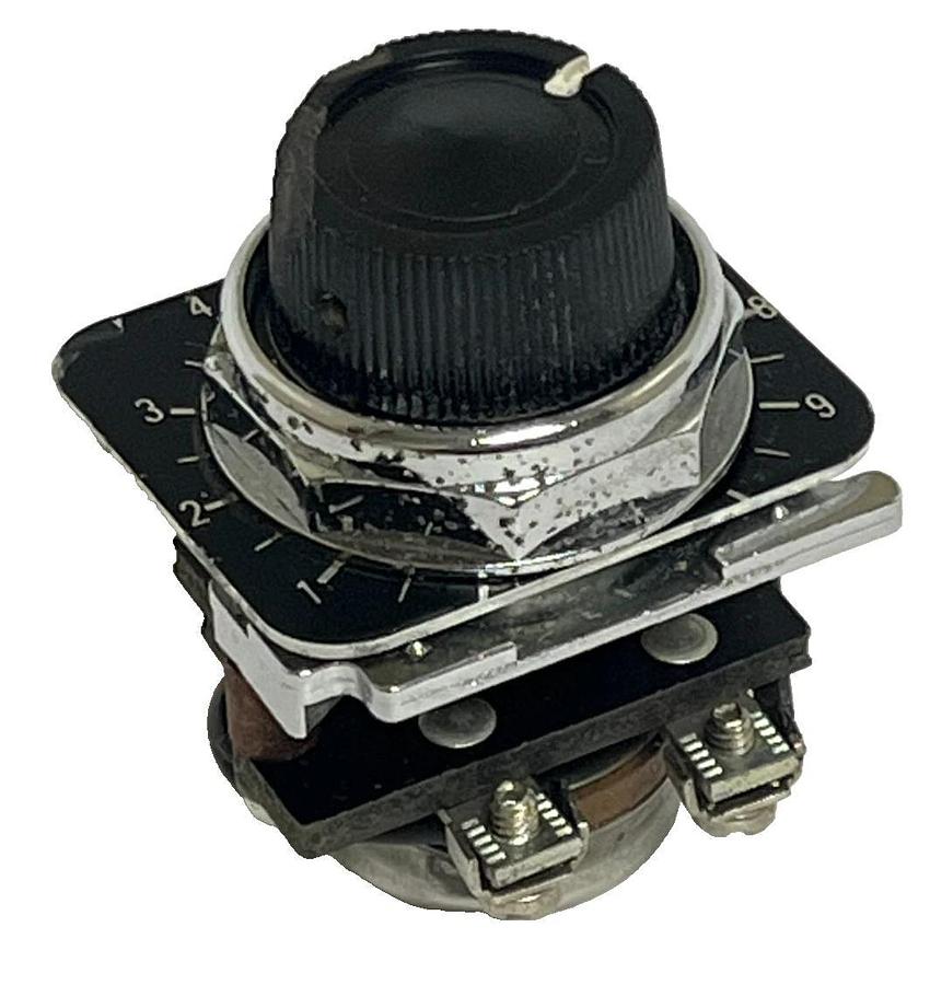 Used Eaton 10250T338 Potentiometer 30mm Heavy Duty 5000 Ohm 2W 10250T