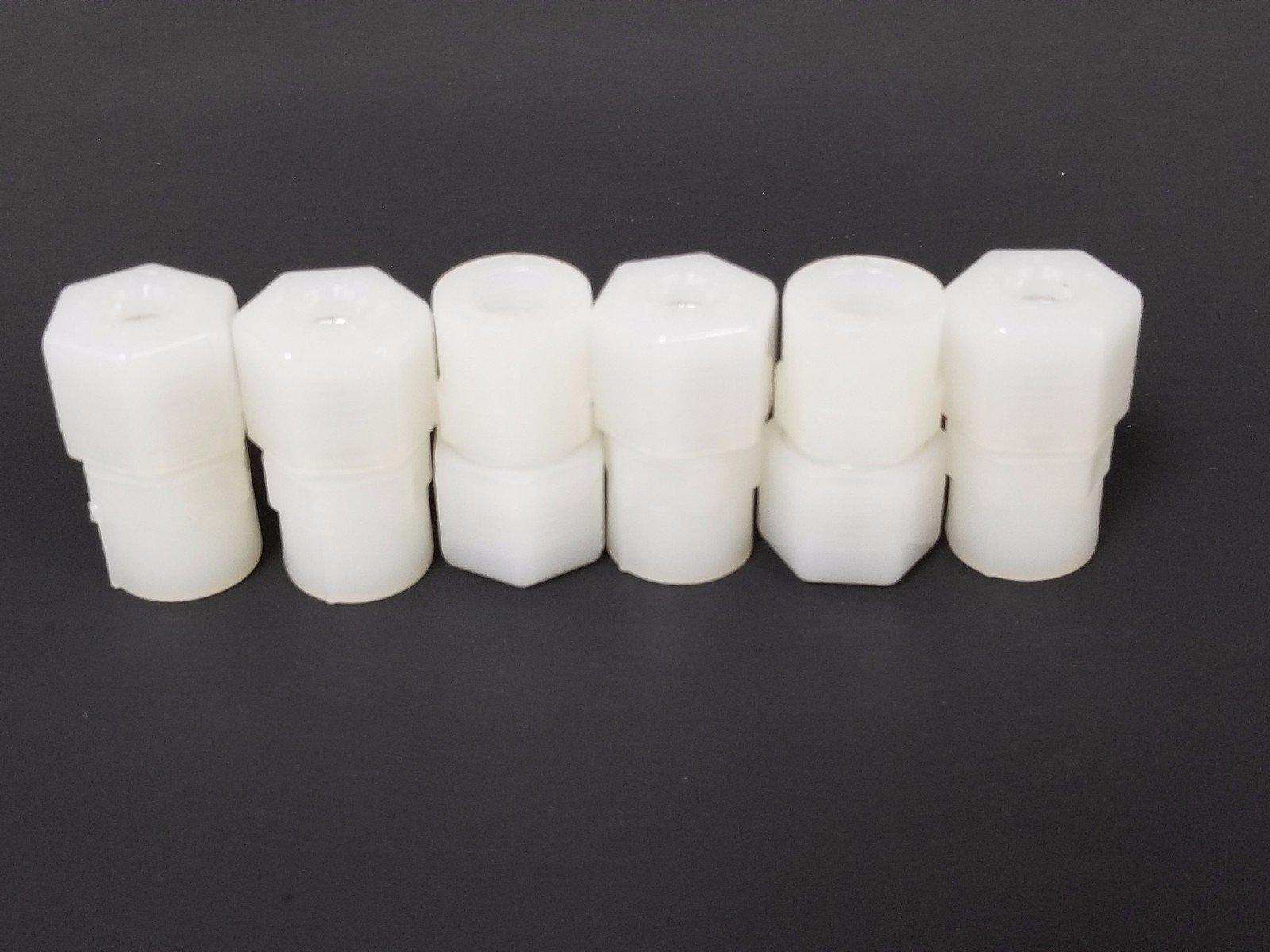 Used LOT OF 5 NEW MCMASTER-CARR 50775K306 DURABLE WHITE NYLON TUBE FITTING ADAPTERS