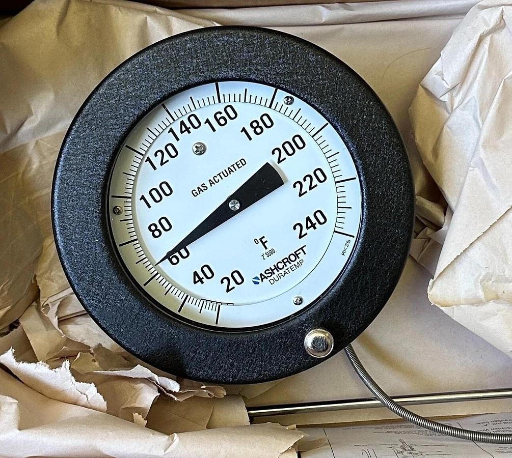 NEW ASHCROFT C-600A-02-C12-B01-A1-L07-AK / 30167803-6 DURATEMP DIAL THERMOMETER