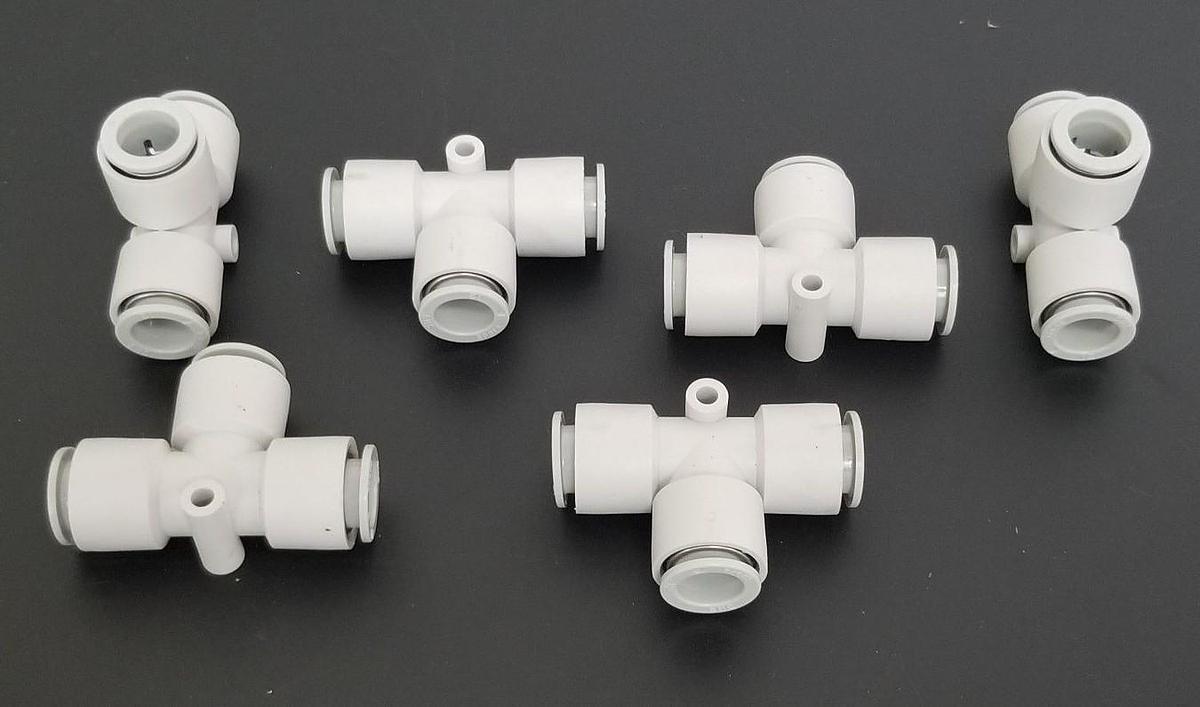 Used LOT OF 6 NEW SMC T-FITTINGS