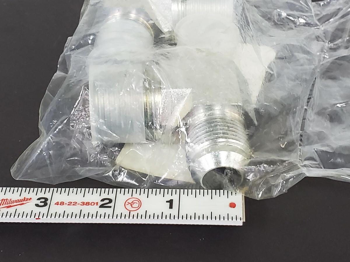 LOT OF 2 NEW EATON 2024-16-12S ADAPTERS 4VRD9