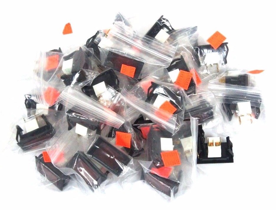 Used LOT OF 31 NEW GENERIC 821-11-N1 RED INDICATING LAMPS 0.3A, 125V, 82111N1