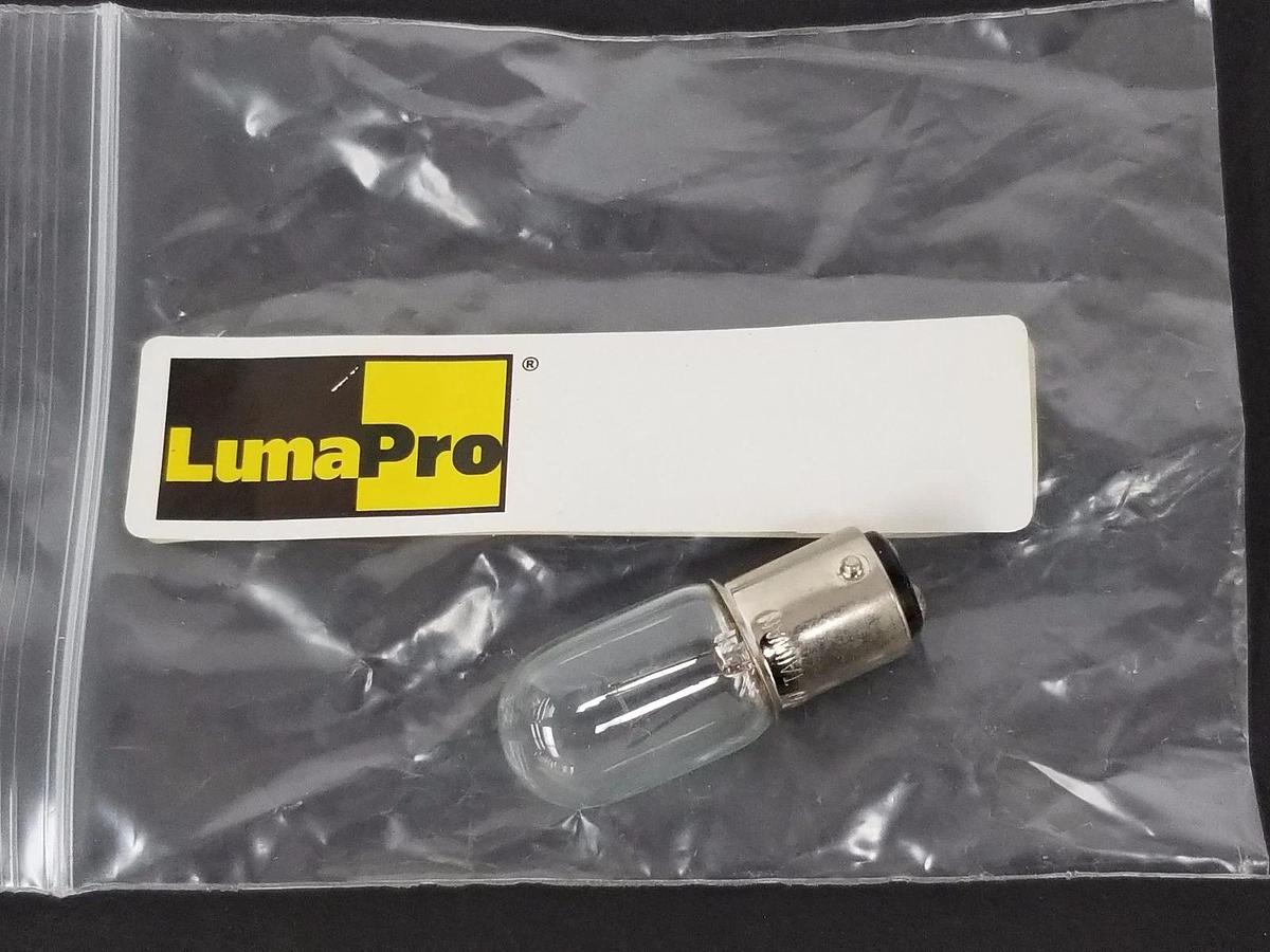 Used LOT OF 3 NEW LUMAPRO 4VCW7 MINIATURE LAMPS, 24V, 5W, C241-1
