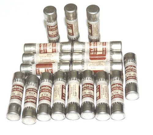 Used LOT OF 18 NEW LIMITRON KTK-40 FAST-ACTING LIMITER FUSES KTK40