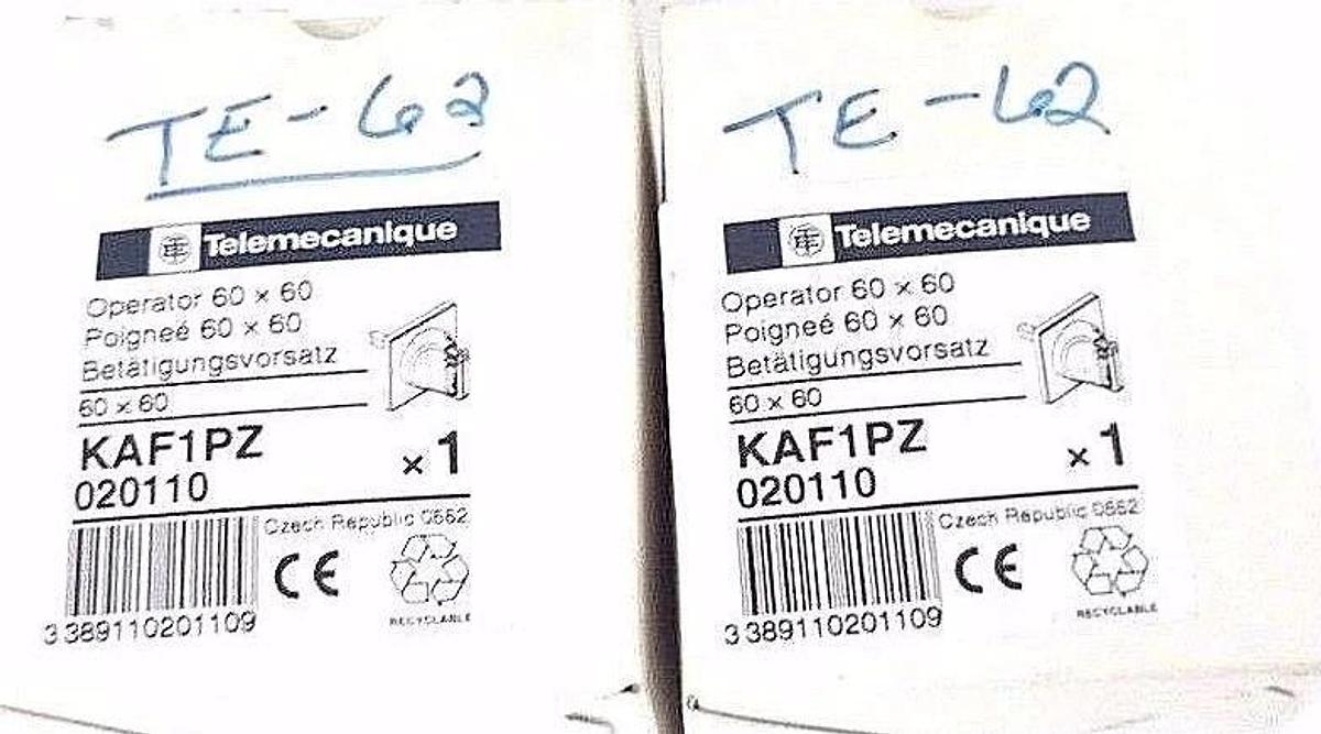 Used LOT OF 2 NIB TELEMECANIQUE KAF1PZ OPERATOR 60X60 HANDLES KAF-1PZ