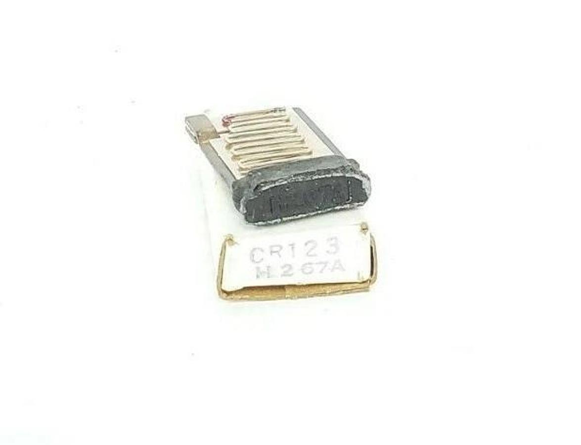 Used NIB SYLVANIA CR123 OVERLOAD HEATER