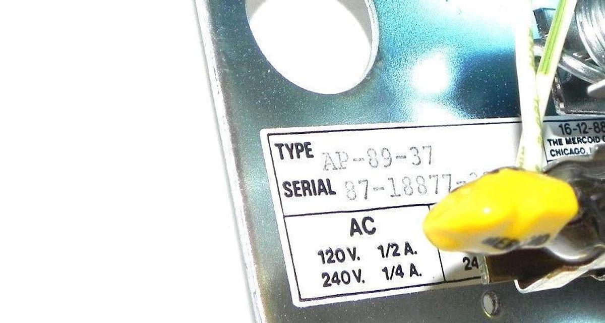 Used MERCOID CONTROL AP-89-37 PRESSURE SWITCH AP8937