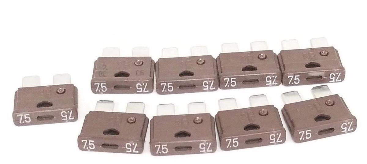Used LOT OF 9 NEW MTA 32V FUSES, 7.5A