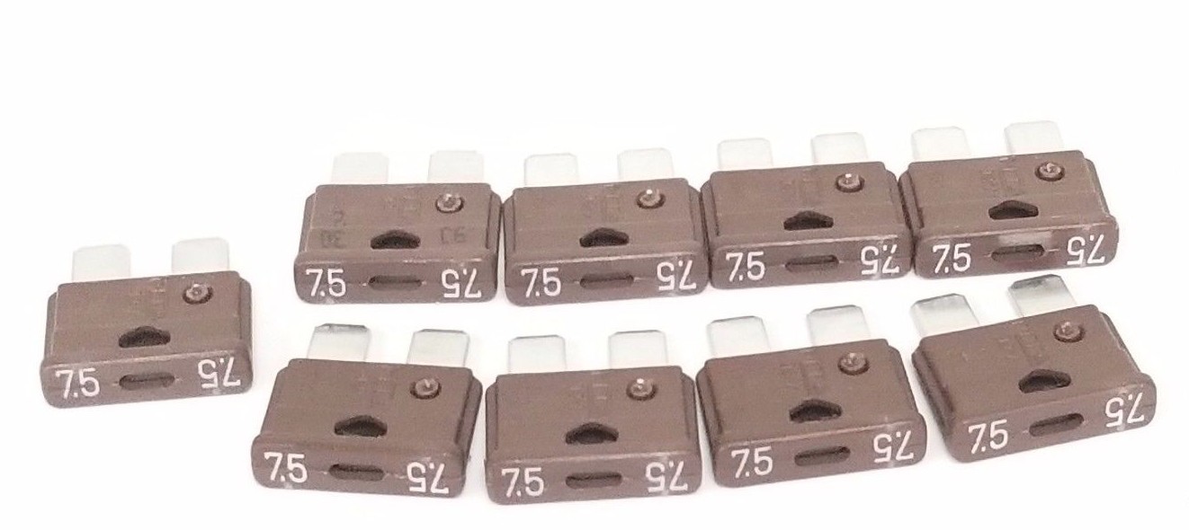 Used LOT OF 9 NEW MTA 32V FUSES, 7.5A