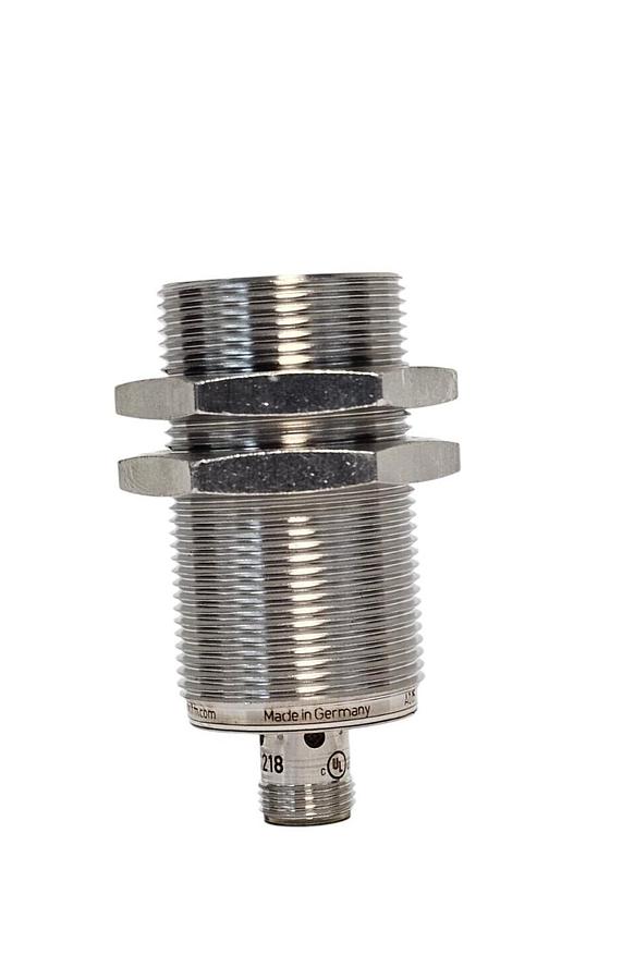 Used NEW IFM IIK3010-BPKG/K1/V4A/US-104 INDUCTIVE SENSOR IIC218 10-36 VDC
