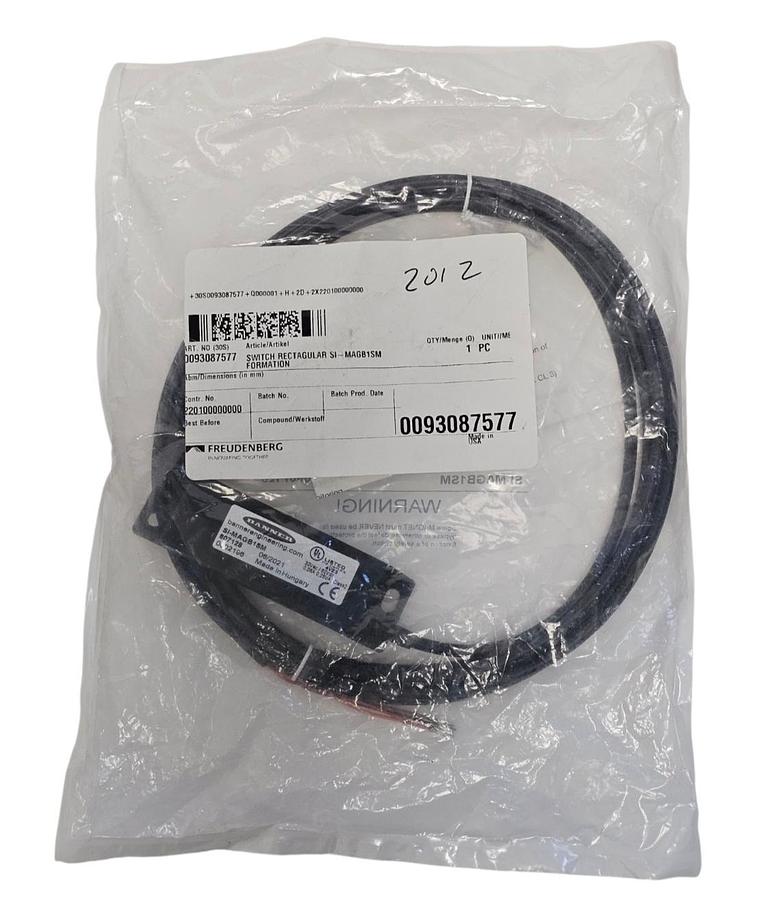 NEW BANNER SI-MAGB1SM MAGNETIC SWITCH 807128 NSFP
