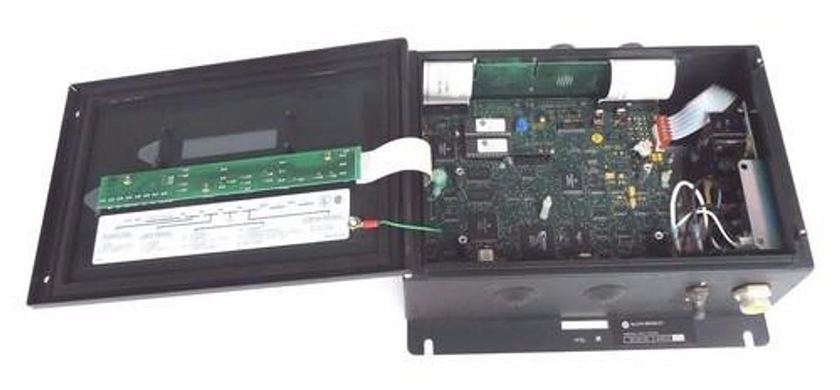Used ALLEN BRADLEY 2755-DS4A BAR CODE DECODER SER B REV C 77104-300-04A 77104-384-52