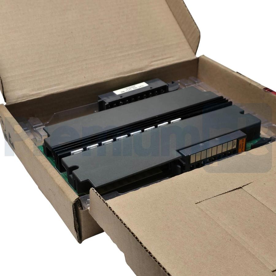 Allen Bradley 1771-OA /B PLC-5 Output Module 8-Pt 120V Rev. R02 1771OA NSMP