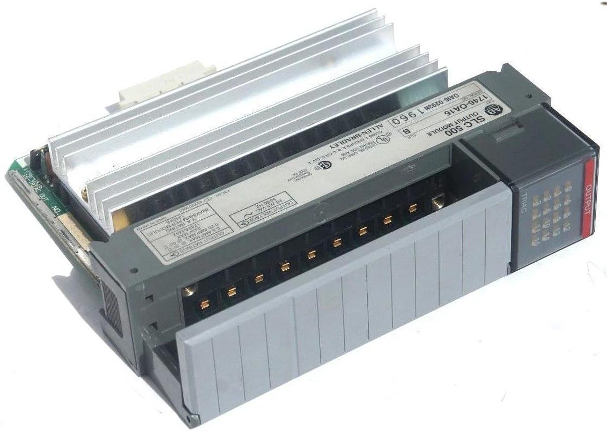Used ALLEN BRADLEY 1746-OA16 /B SLC 500 16-PT OUTPUT MODULE 85-265VAC 1746OA16 USPI