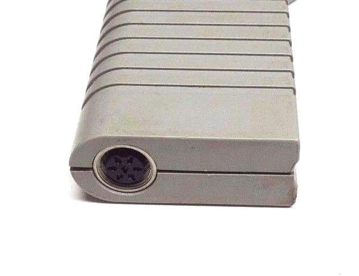 Used VAISALA HMI-31 HUMIDITY & TEMPERATURE INDICATOR HMI31F