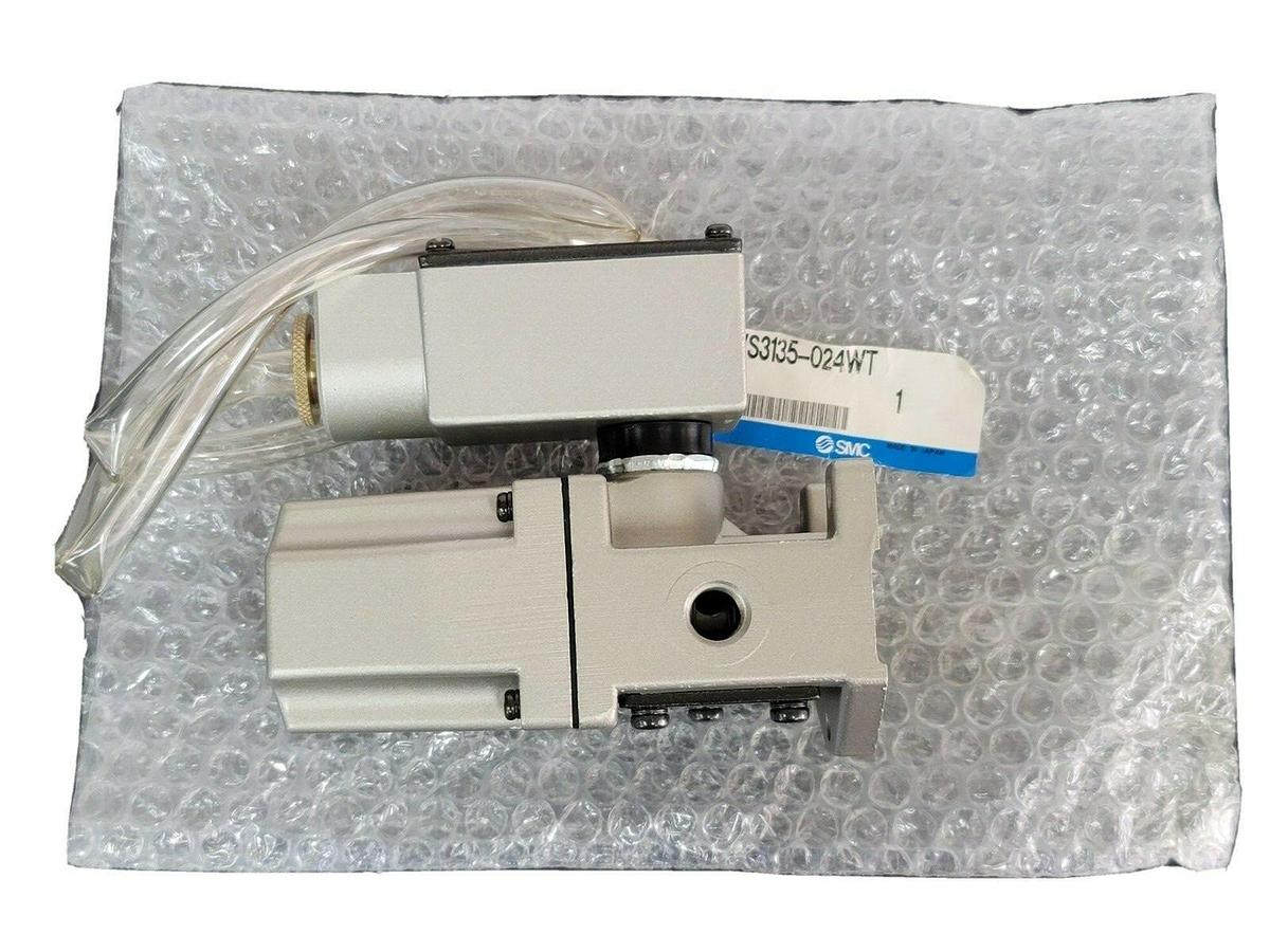 NEW SMC VS3135-024WT SOLENOID VALVE VS3135024WT