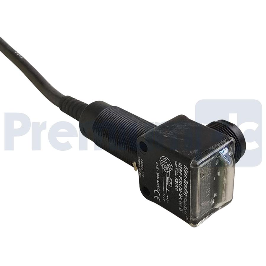 Used Allen Bradley 42EF-P2RJB-G4 /B RightSight Photoelectric Sensor 3m NSMP (read)
