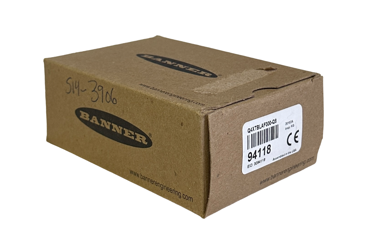 Used NEW BANNER Q4XTBLAF300-Q8 / Q4XTBLAF300Q8 Q4X SENSOR 300mm 10-30Vdc 94118