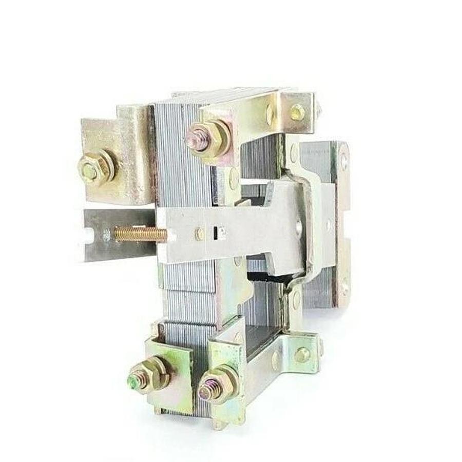NEW GE GENERAL ELECTRIC 622C521G3 CIRCUIT BREAKER MAGNET / ARMATURE ASSEMBLY