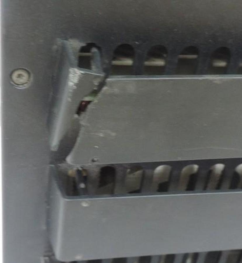Used DANFOSS VLT 5004 DRIVE 2.2KW/3HP 9.5A, VLT5004PT2CN1STR0DLF20A00 5000 SERIES