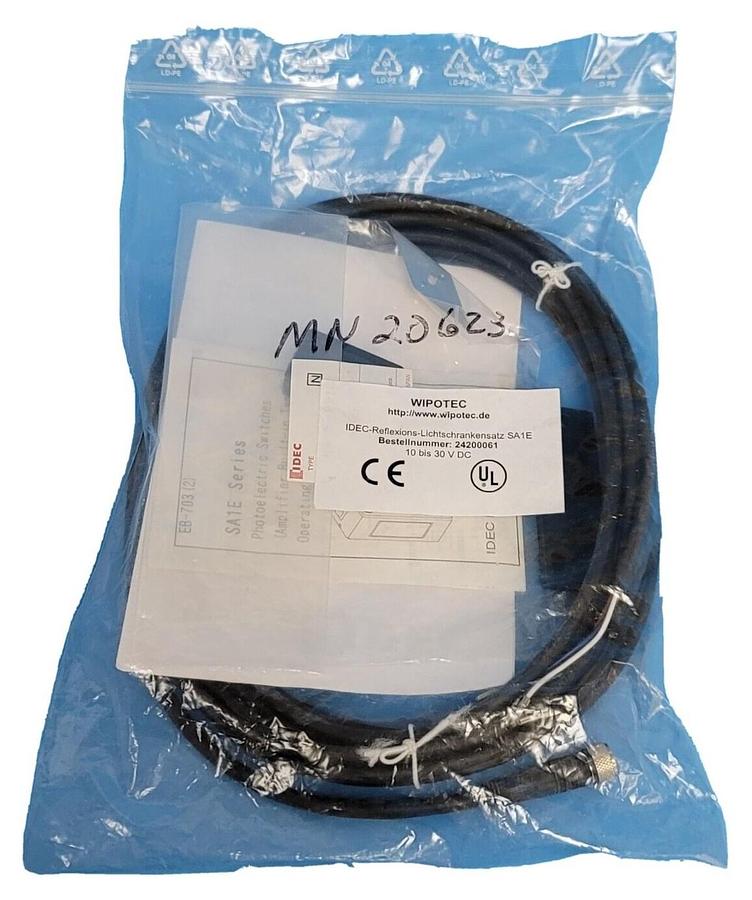 Used NEW IDEC SA1E-PP1C PHOTOELECTRIC SENSOR SA1EPP1C