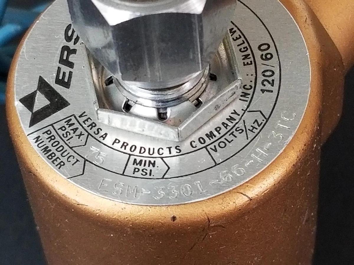 Used VERSA VALVES ESM-3301-66-H-3TC SOLENOID VALVE 75PSI MAX, 10W, 120V, 60HZ