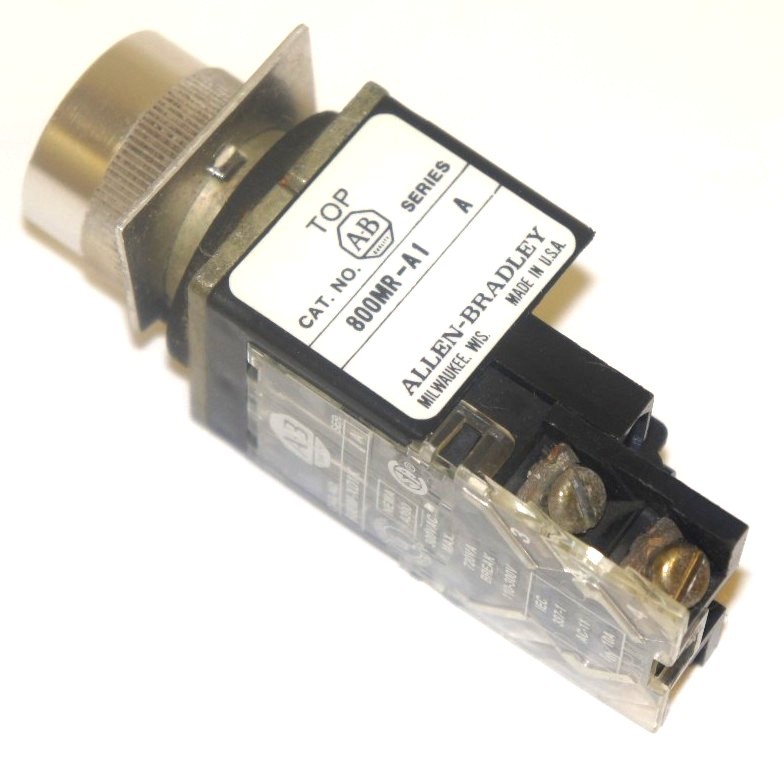 Used ALLEN BRADLEY 800MR-A1 OPERATOR PUSH BUTTON SWITCH, SER A W/ 800M-XD1K CONTACT