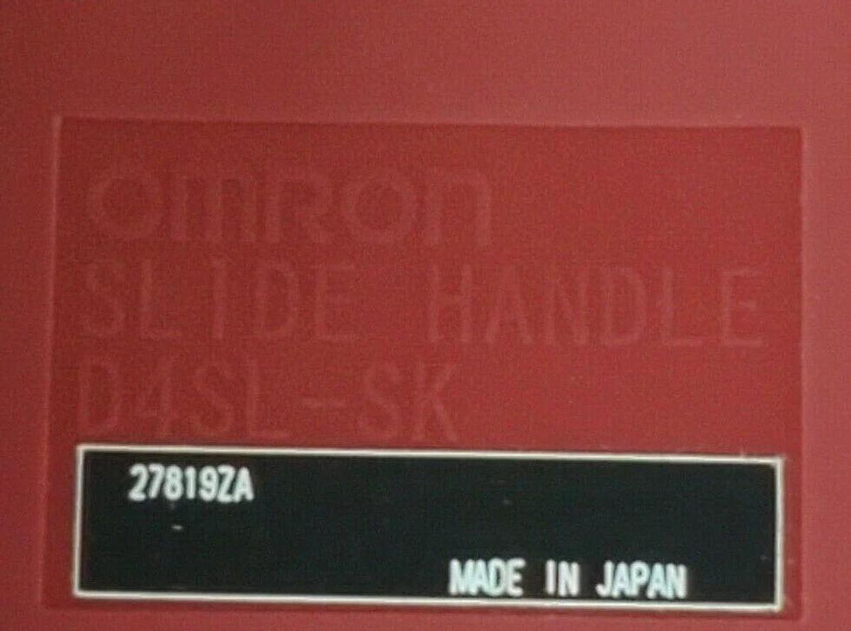 Used NIB OMRON D4SL-NSK10-LK-05 GUARD LOCK SAFETY-DOOR SWITCH D4SL-N SLIDE KEY
