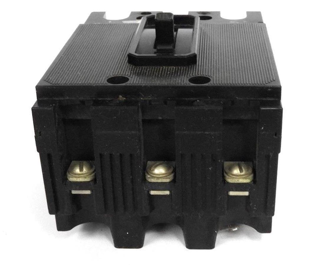 Used ITE SIEMENS ET-1571 CIRCUIT BREAKER ISSUE: BL-27, 15 AMP, 3 POLE, 240VAC