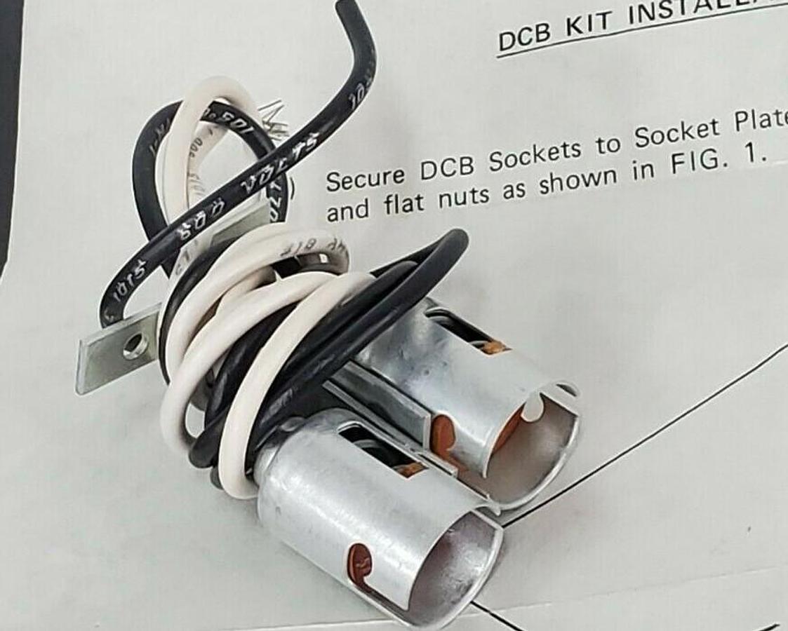 Used LOT OF 2 NEW PRESCOLITE TM FIXTURE FITTINGS WITH INCOMPLETE DCB SOCKET KIT