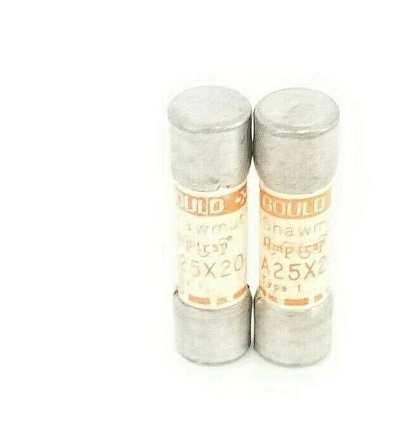 Used LOT OF 2 GOULD SHAWMUT A25X20 AMP-TRAP FUSES TYPE 1, 20AMP