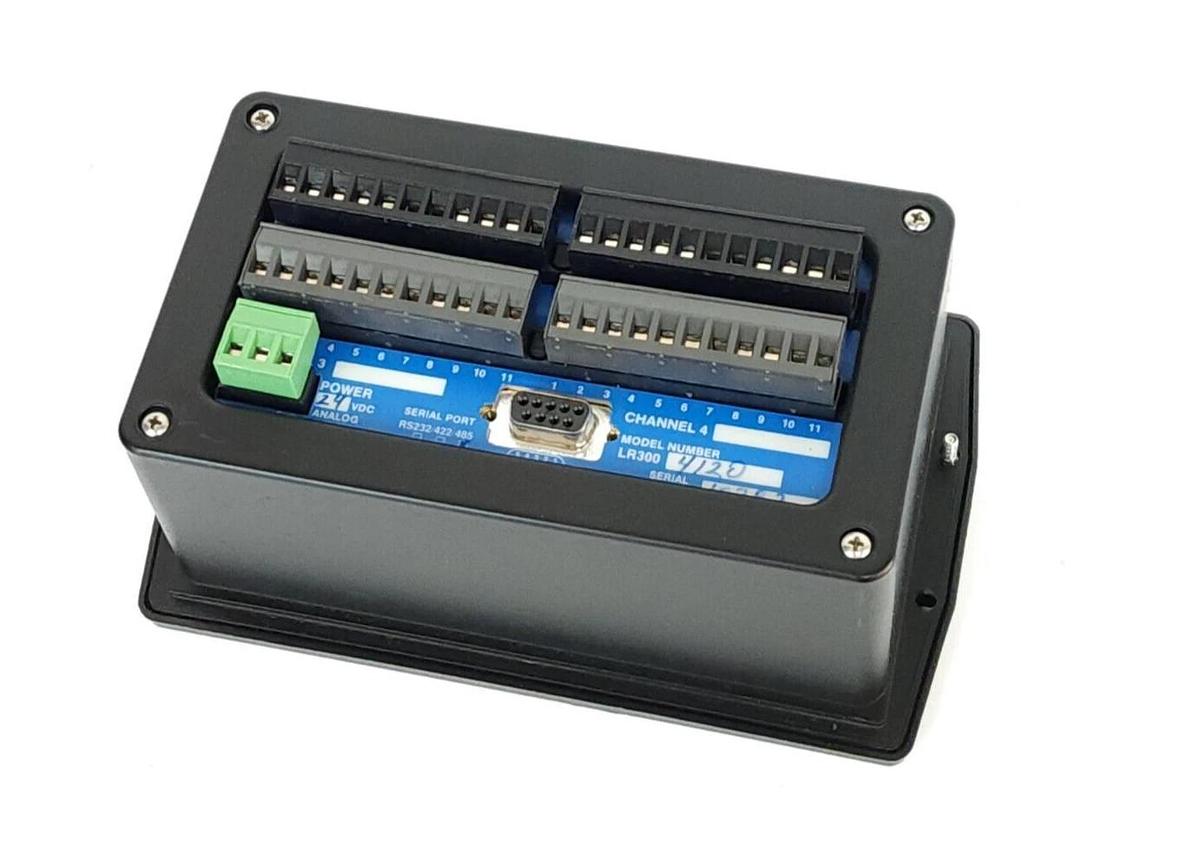Used SPAN INSTRUMENTS LR300-4120 CONTROLLER 24VDC 4 CHANNEL WITH DISPLAY