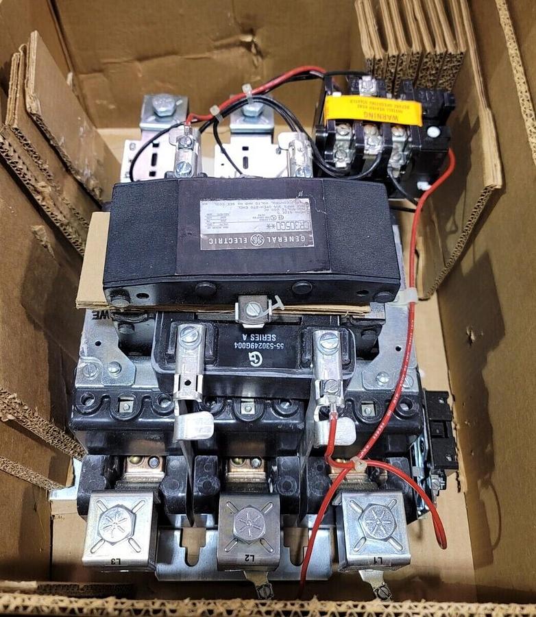 Used NEW GENERAL ELECTRIC CR305G004 CONTACTOR 3 POLE SIZE 5