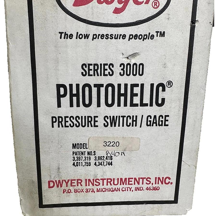 Used NEW SEALED DWYER 3220 SERIES 3000 PHOTOHELIC PRESSURE SWITCH/GAGE A3220