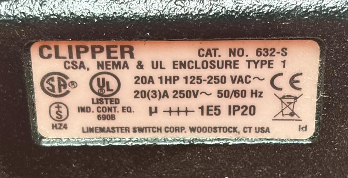 Used Linemaster 522-B14 Full Guard Foot Switch Clipper 632-S 20A 1HP 125-250V Wired