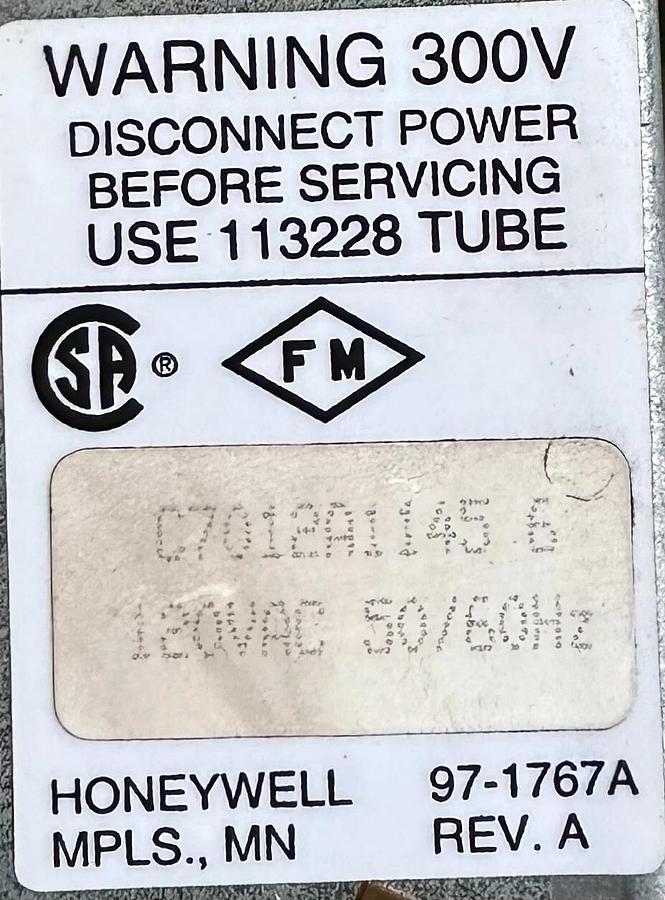 Used HONEYWELL C7012A 1145 / C7012A1145 PURPLE-PEEPER ULTRAVIOLET FLAME DETECTOR
