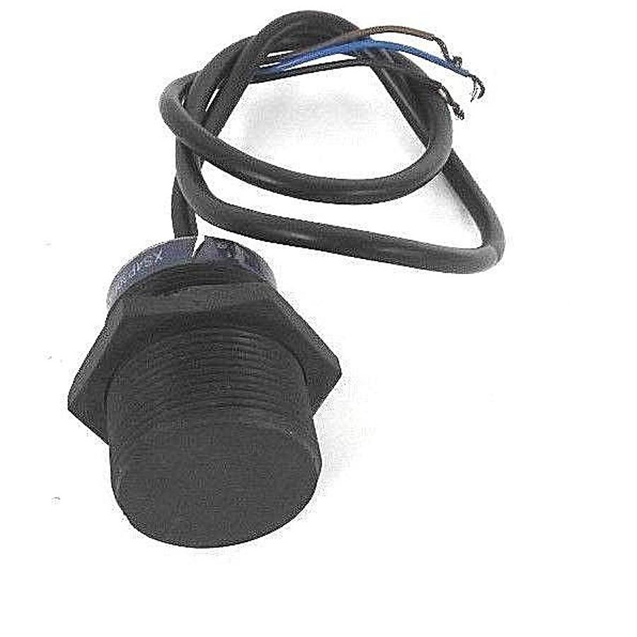 Used TELEMECANIQUE XS4P30PA340 INDUCTIVE SENSOR 12...24V, 200mA